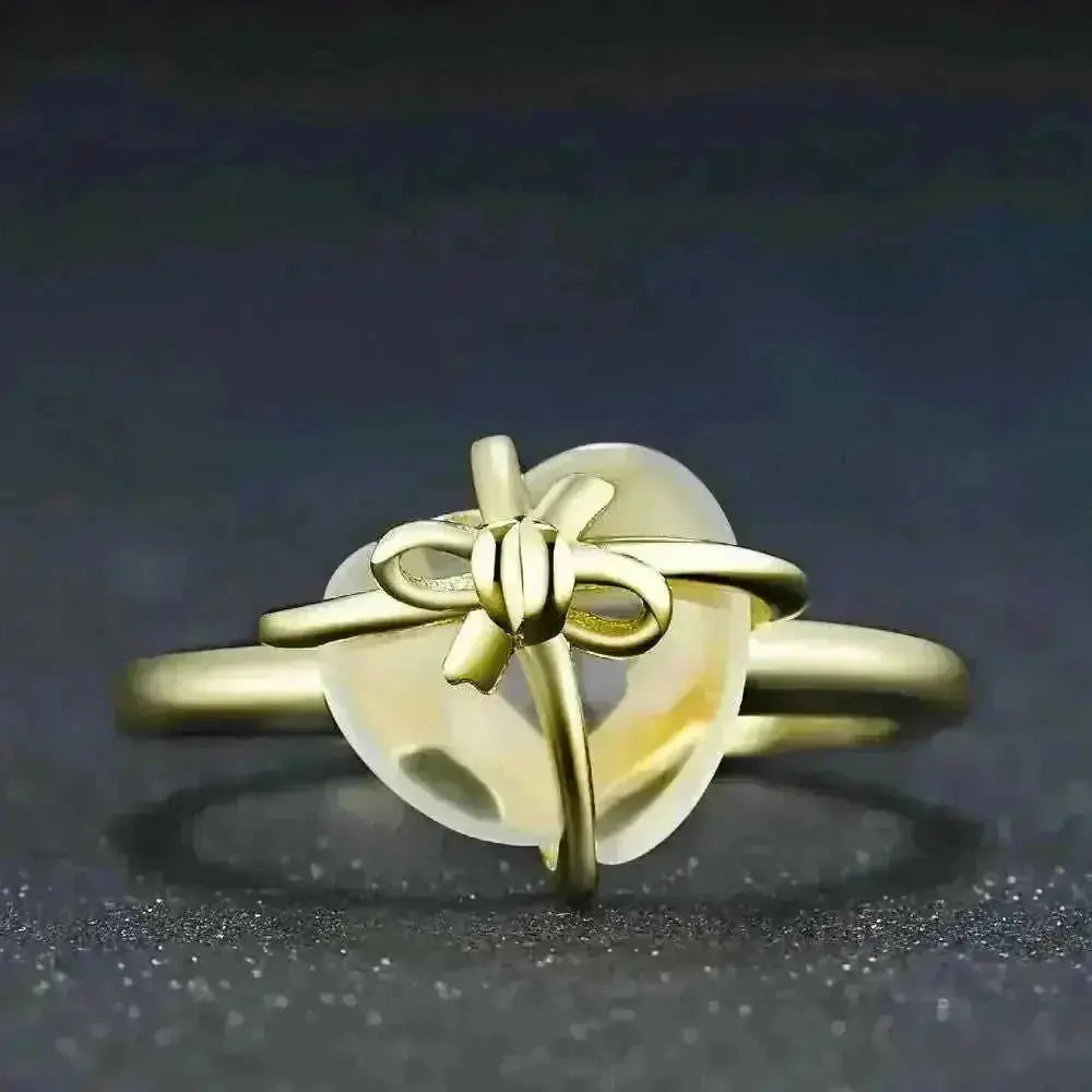 925 Sterling Silver Citrine Ring - Natural Lemon Crystal Love Bow with 14K Gold Plating - close-up detail (color: gold,...