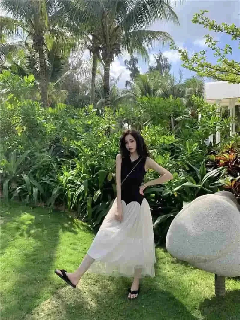 chiffon pleated midi dress | sleeveless swing dress for weddings | free shipping and returns | ultrasonic cleaning