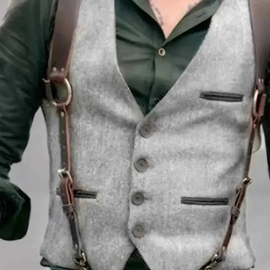 A Simple And Casual British Style Vest In Contrasting Colors For Men Without Straps - main view (pattern: solid, check |...