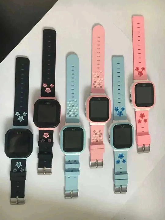 gps tracker for children | durable silicone band | 2-day battery life | energy saving