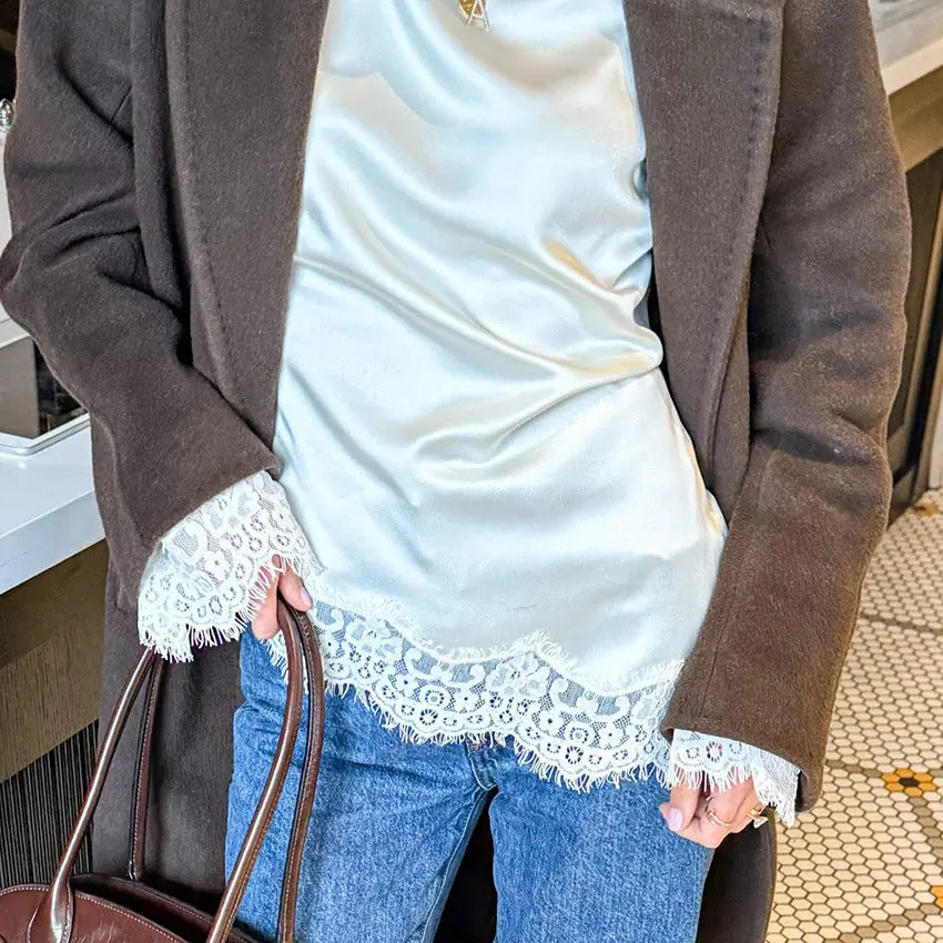 Casual Solid Color Lace Patchwork Top M - texture and material detail