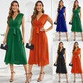 sleeveless v-neck dress | lace-up summer dress | slim-fit pleated dress | energy saving