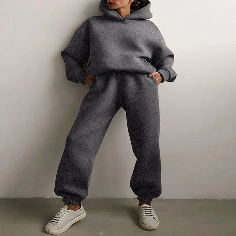 fleece-lined hoodie set | oversized hoodie and sweatpants set | loungewear two-piece outfit | energy saving