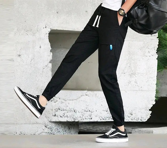 stretchable fabric | moisture-wicking technology | breathable material | energy saving