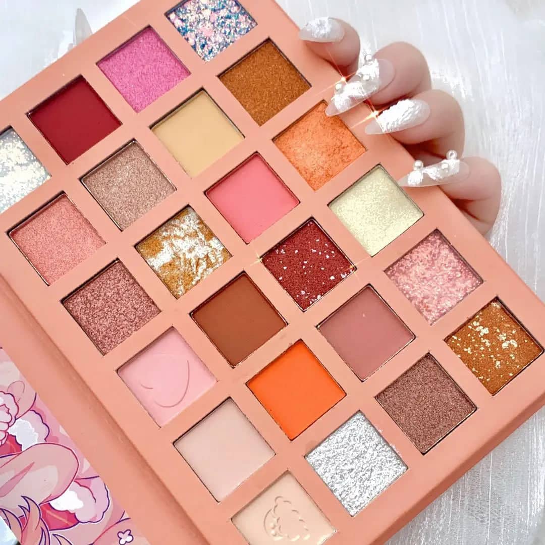 24 Colors Strawberry Girl Eyeshadow Palette Cute Cosmetics for Females 