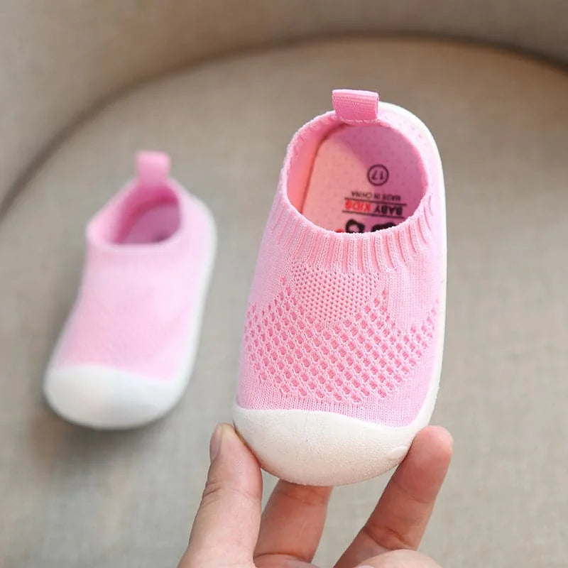 non-slip toddler shoes | lightweight baby footwear | breathable mesh shoes | ultrasonic cleaning