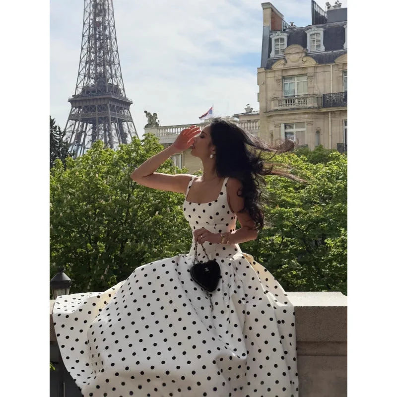 square collar dress | polka dot swing dress | cinched pleated dress | energy saving