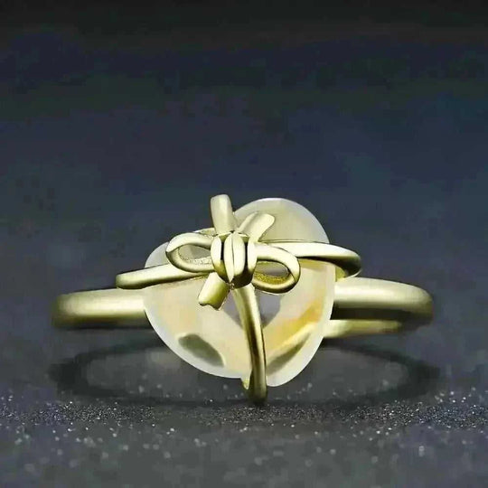 925 Sterling Silver Citrine Ring - Natural Lemon Crystal Love Bow with 14K Gold Plating - close-up detail (color: gold,...