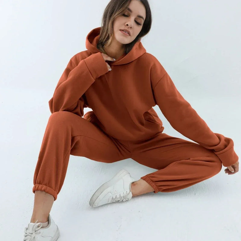 fleece-lined hoodie set | oversized hoodie and sweatpants set | loungewear two-piece outfit | energy saving