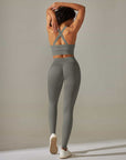 Seamless Sports Back Lifting Hip Tight Pants Yoga Clothing Set