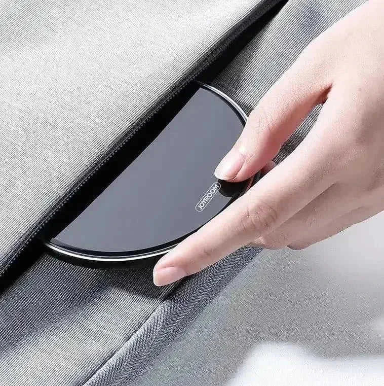 wireless fast charger | magnetic charging pad | 15w fast charging | energy saving