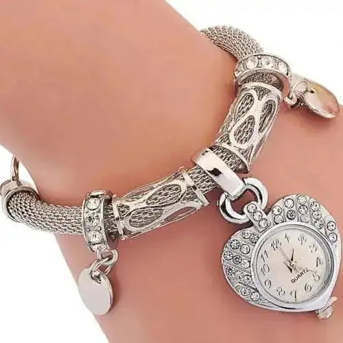 Fashion Women's Love Heart Bracelet Watch Charm Band Analog Quartz Wrist Watch Ladies Dress Watches Gift Luxury