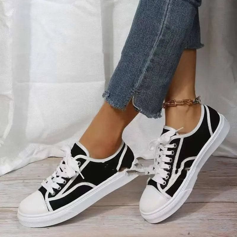 Women's Solid Color Flat Platform Sneakers 