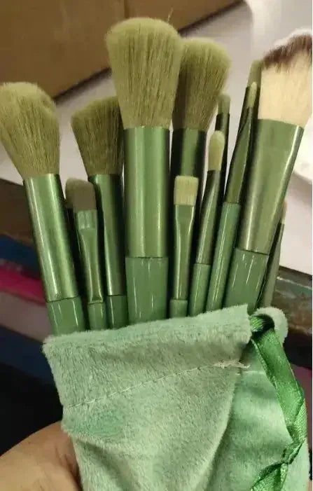 professional makeup brush set | synthetic bristle brushes | cruelty-free makeup tools | energy saving