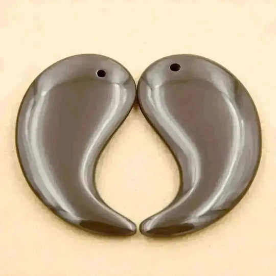 5A Si Bin Bian Stone Gua Sha Massager - Face & Body Slimming Tool - close-up detail (color: black | pattern: check)
