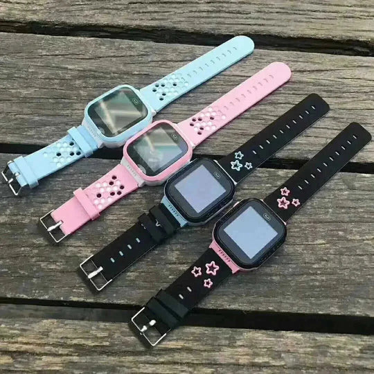 gps tracker for children | durable silicone band | 2-day battery life | energy saving