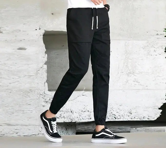 stretchable fabric | moisture-wicking technology | breathable material | energy saving