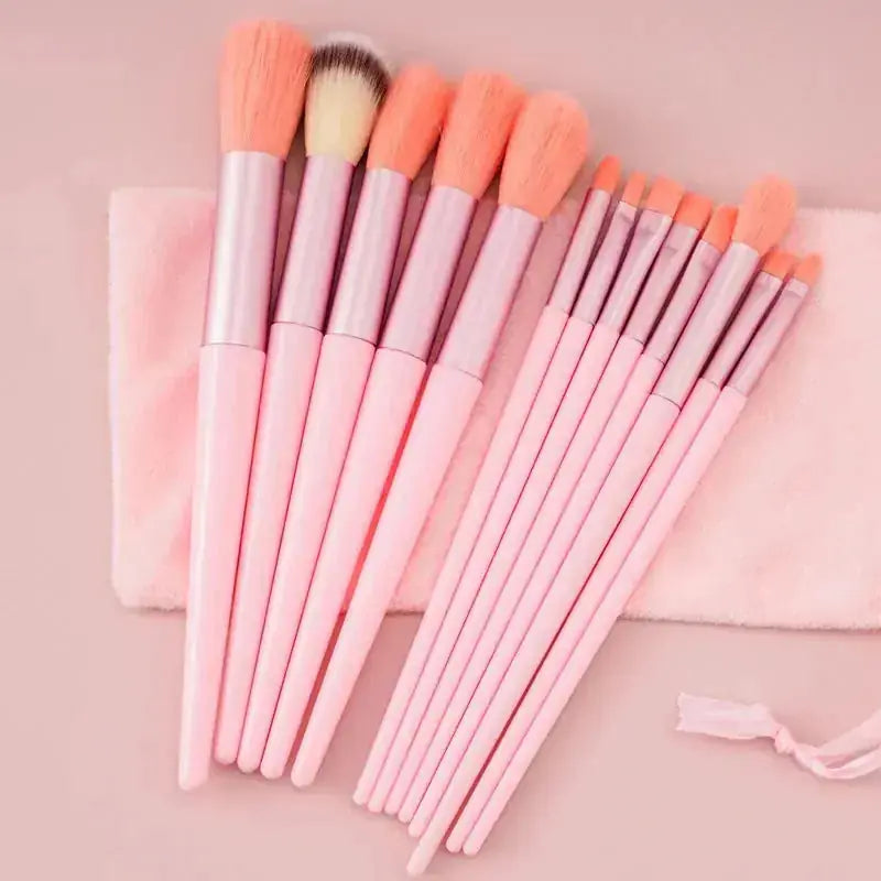 professional makeup brushes | vegan makeup brushes | cruelty-free cosmetic tools | energy saving