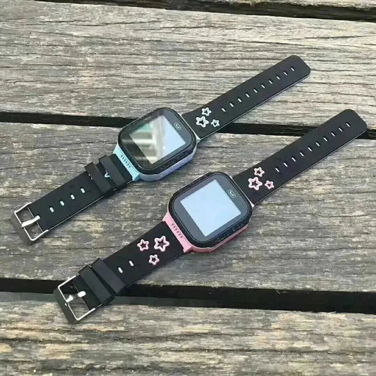 gps tracker for children | durable silicone band | 2-day battery life | ultrasonic cleaning