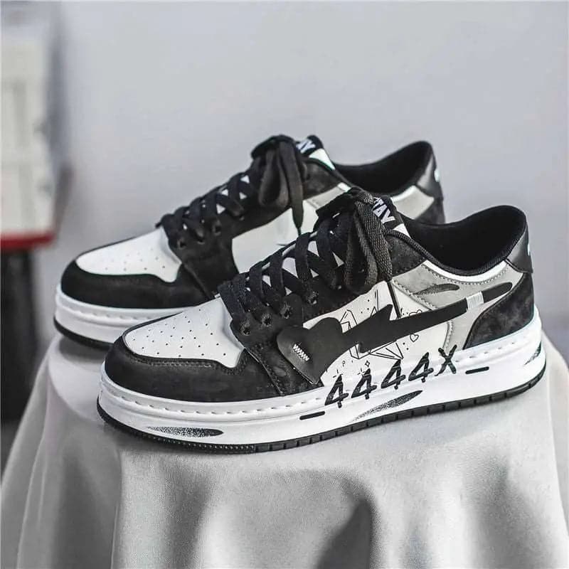 Distressed Graffiti Skateboard Shoes Men's Sneakers 