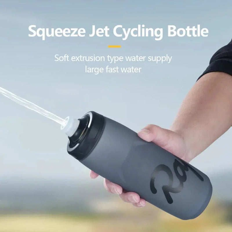 insulated cycling bottle | bpa-free plastic construction | 750ml capacity | ultrasonic cleaning